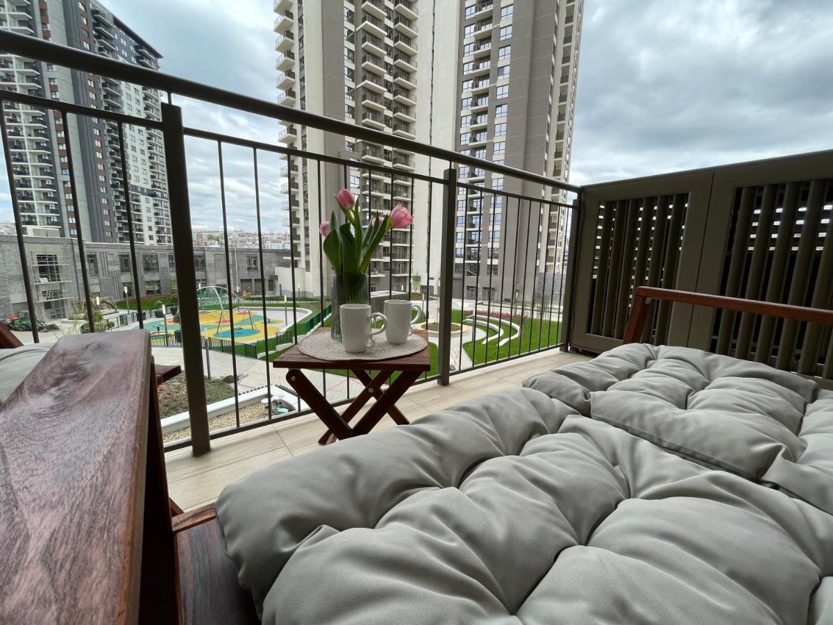 Arcadia 22 Waterfront *
